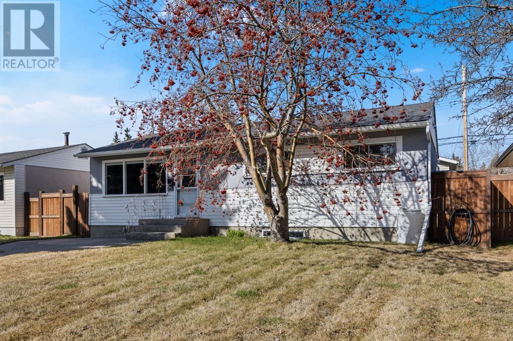 Property at 420 Aberdeen Road SE image 4