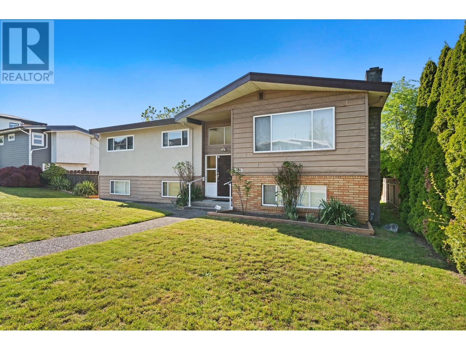 Property at 8915 MONROE AVENUE image 3