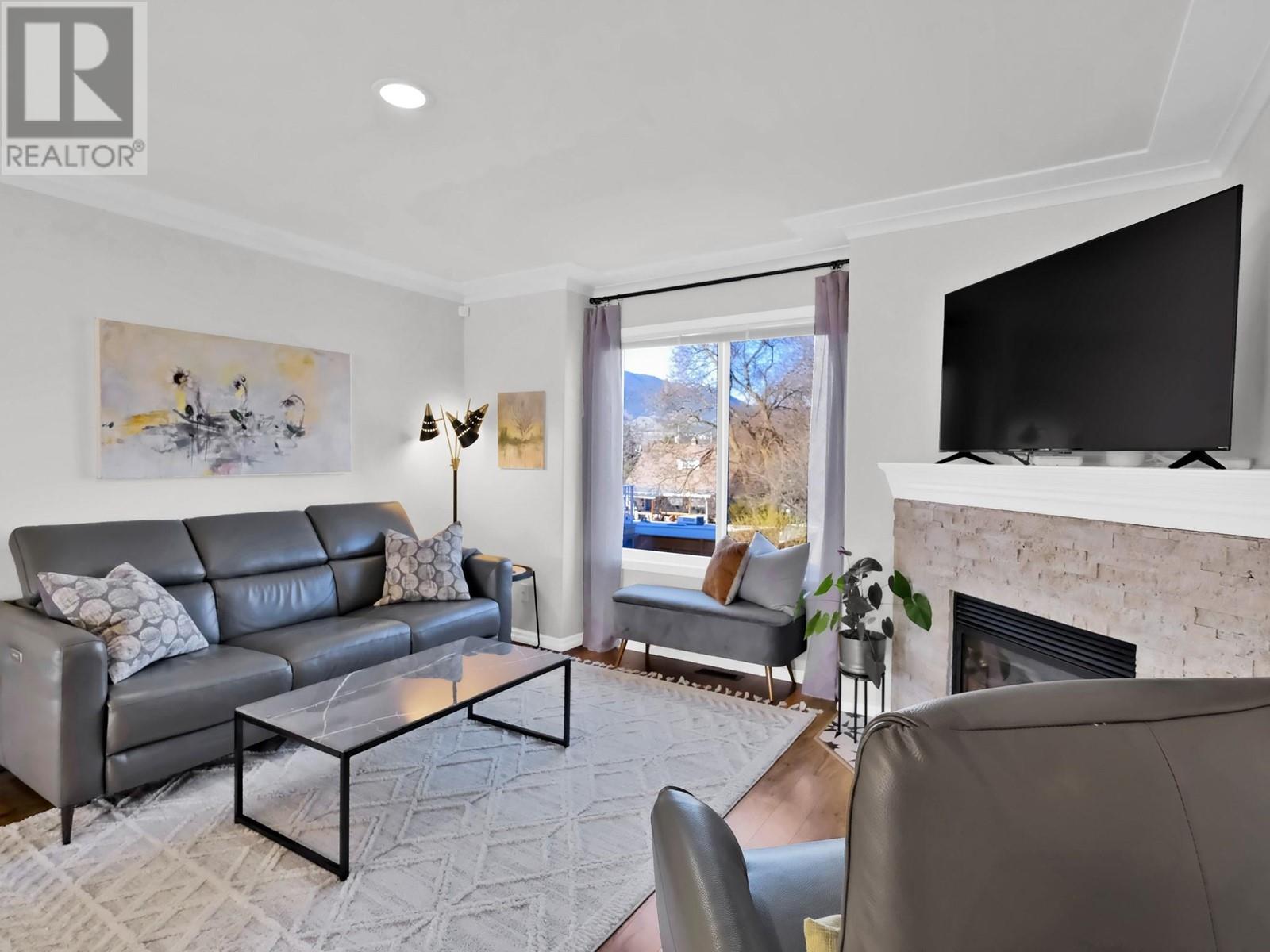 Property at 142 PRESTON Avenue Unit# 103 image 4