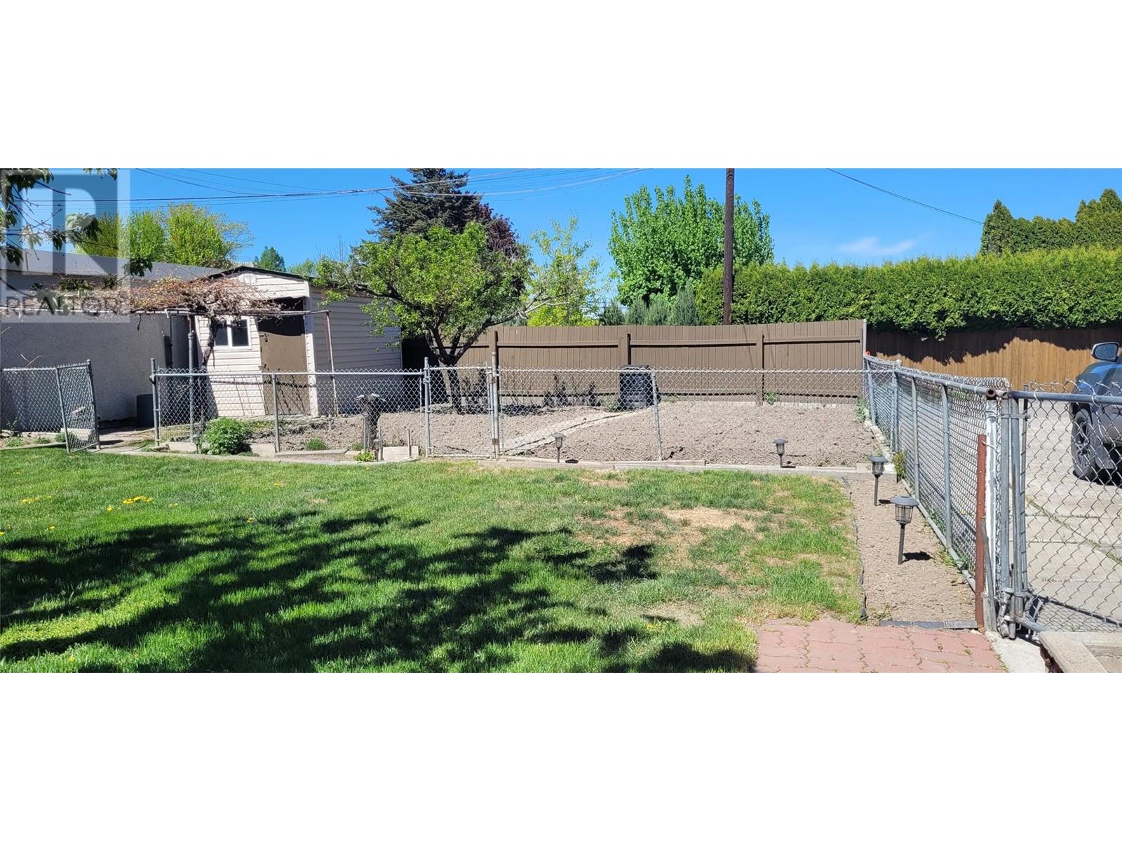 952 Fraser Street, Kamloops, British Columbia  V2C 3H5 - Photo 3 - 10346248
