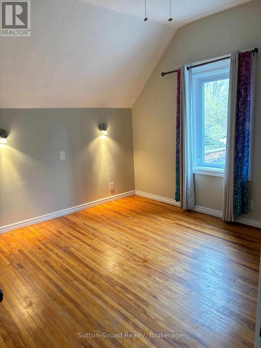517 3rd Avenue E, Owen Sound, Ontario  N4K 2J9 - Photo 25 - X12125886