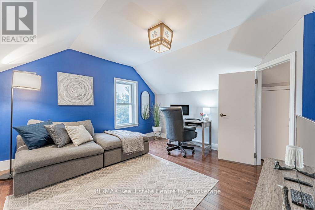 14 Riverside Drive W, Woolwich, Ontario  N3B 1R1 - Photo 18 - X12125891