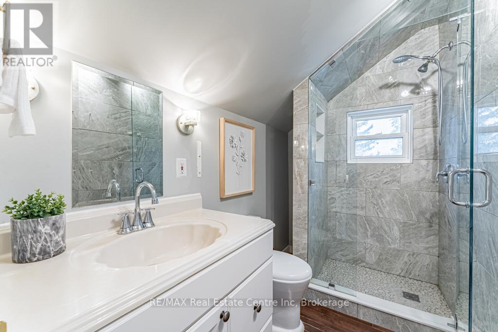 14 Riverside Drive W, Woolwich, Ontario  N3B 1R1 - Photo 20 - X12125891