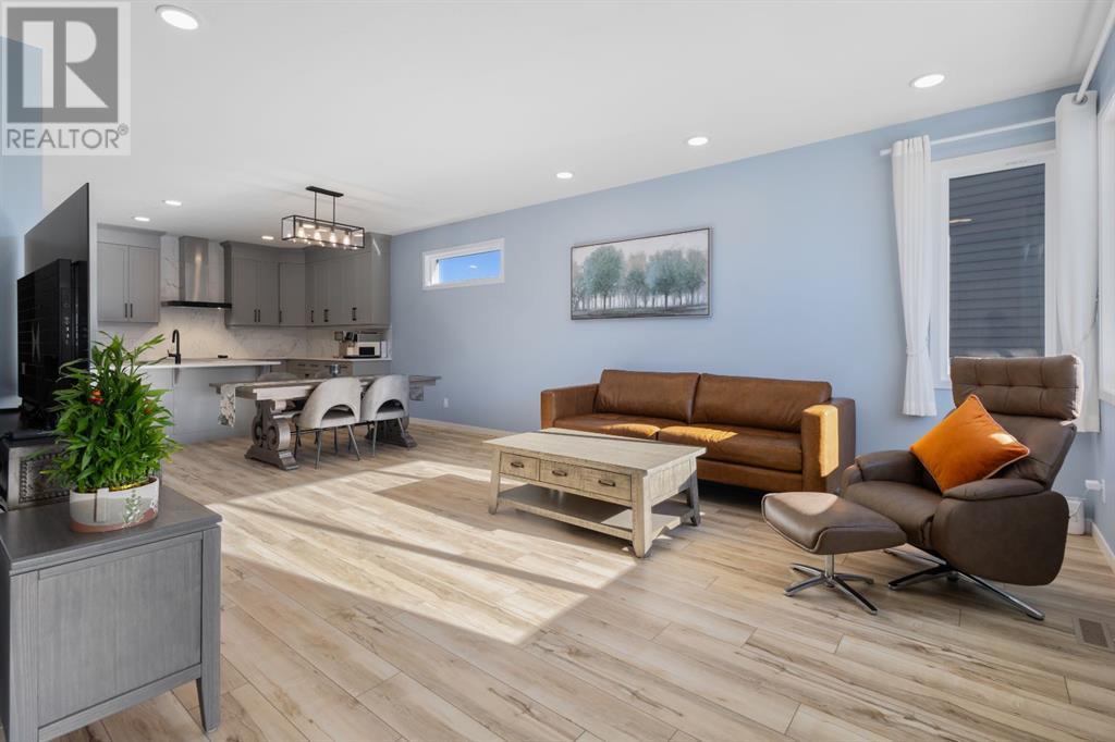 278 Aquila Way Nw, Calgary, Alberta  T3R 1Z1 - Photo 3 - A2177445