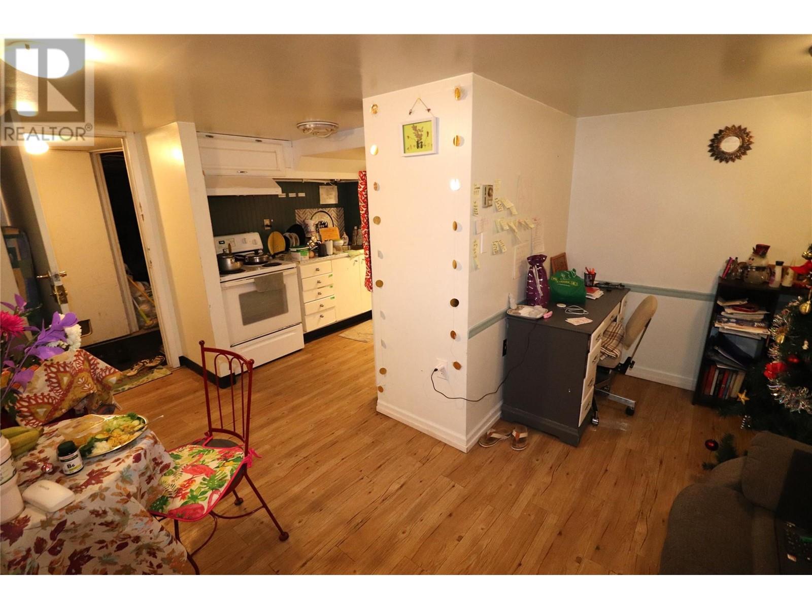 312 8th Avenue, Castlegar, British Columbia  V1N 1N2 - Photo 21 - 10336011
