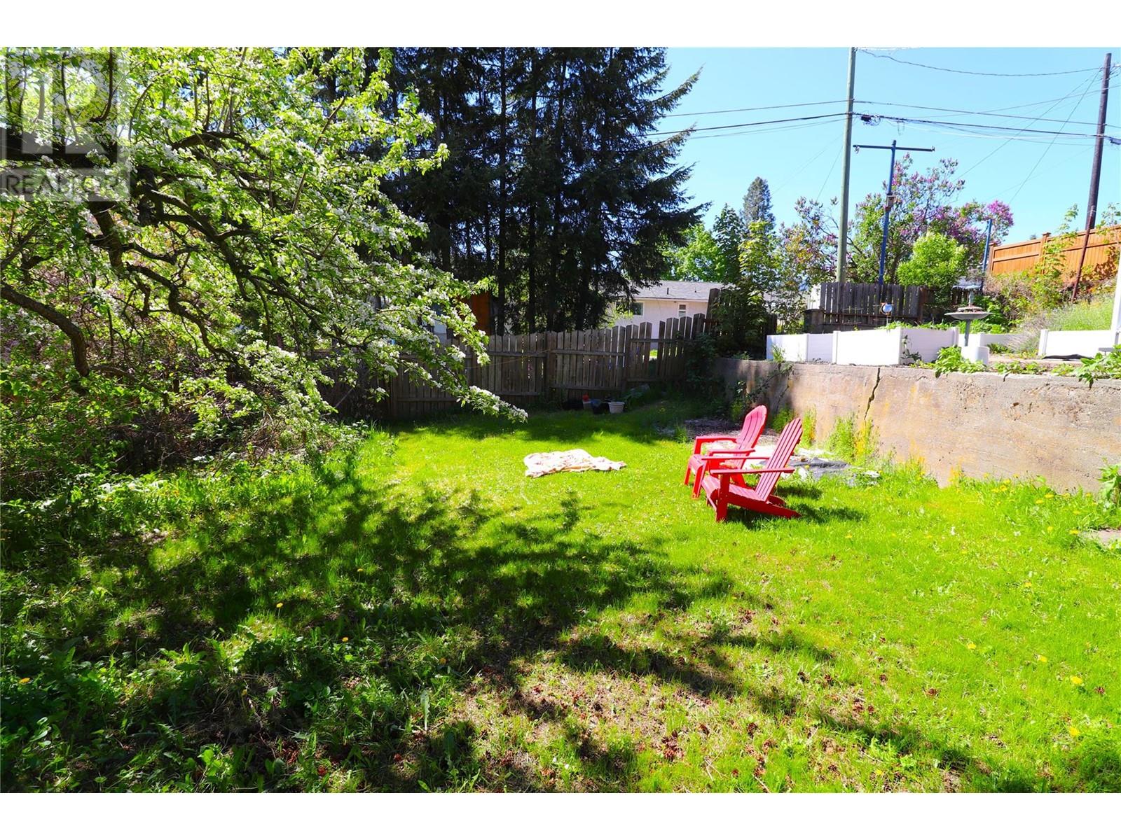 312 8th Avenue, Castlegar, British Columbia  V1N 1N2 - Photo 31 - 10336011