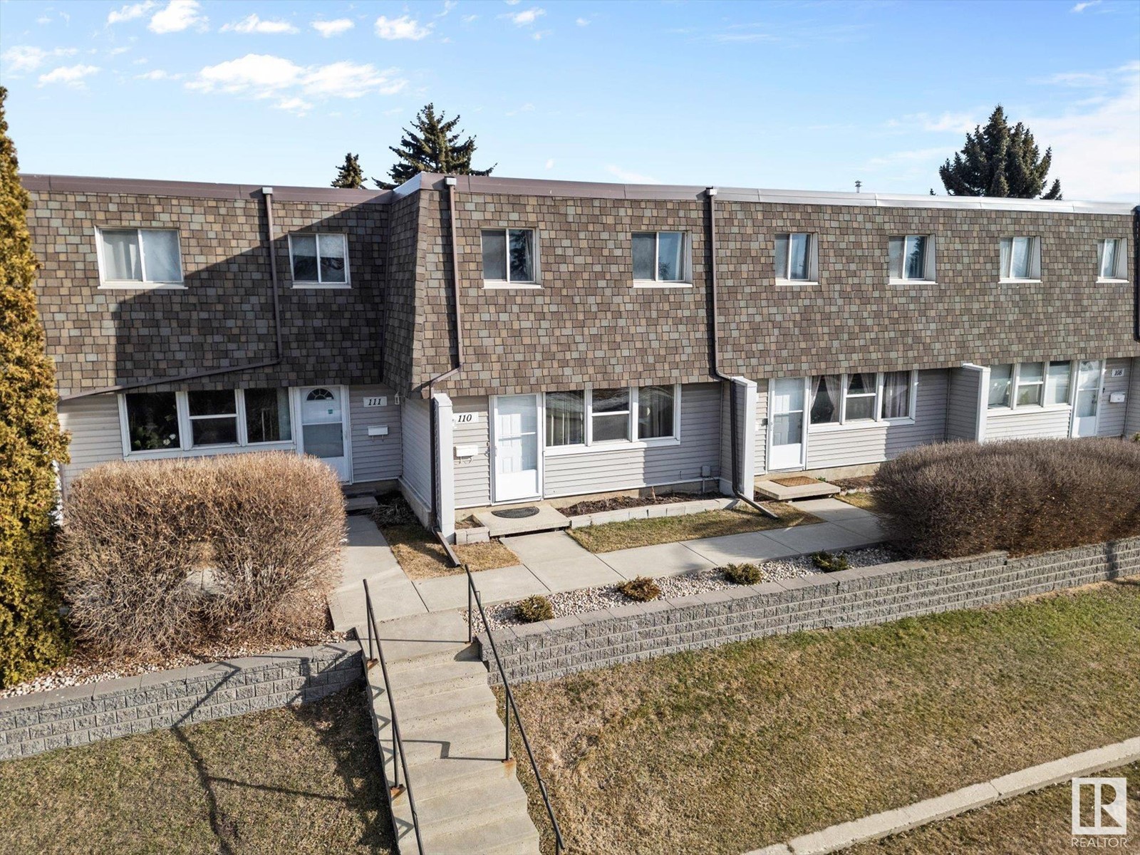 Property at 110 VILLAGE ON THE GREEN NW image 1