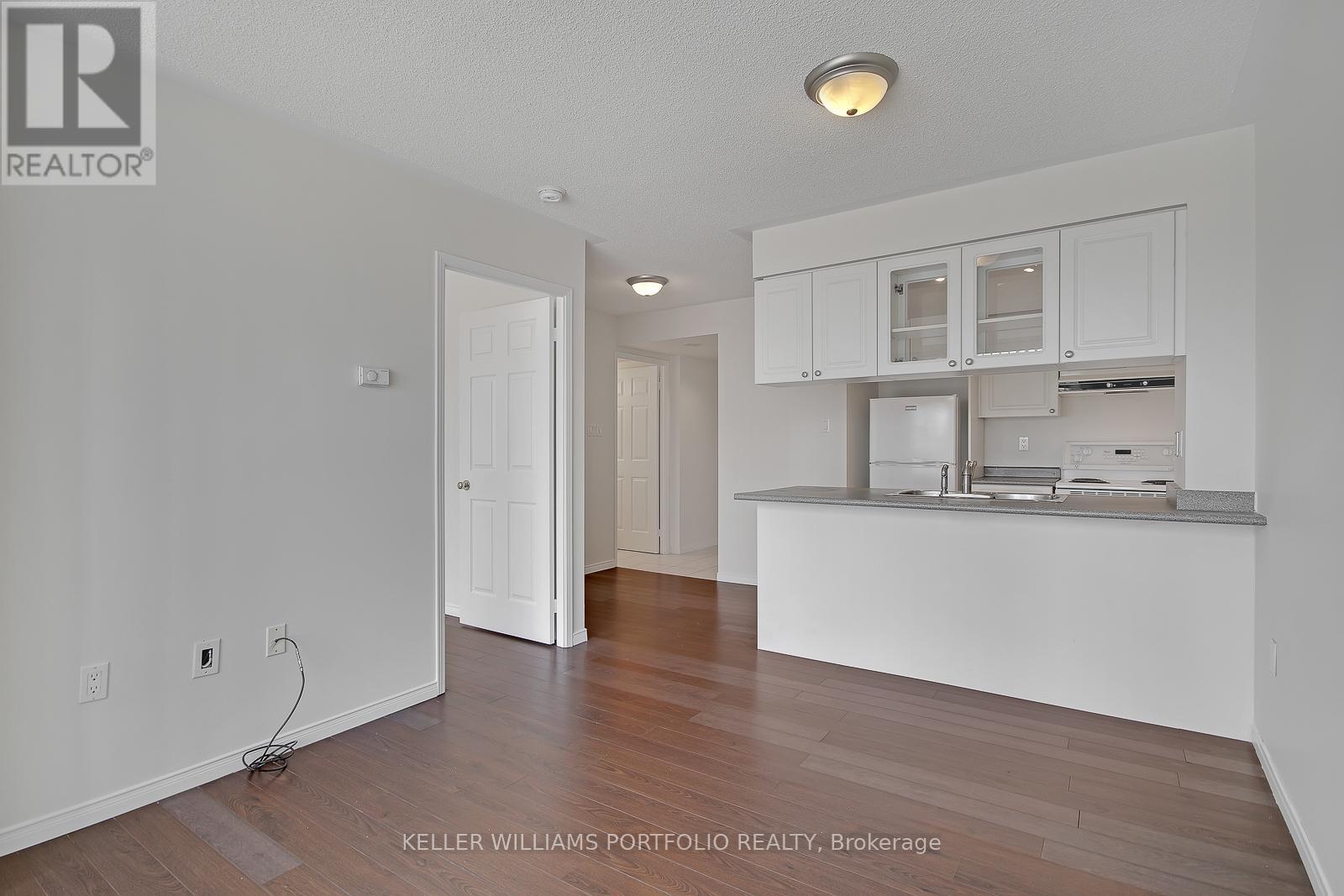 1401 - 887 Bay Street, Toronto, Ontario  M5S 3K4 - Photo 13 - C12125857