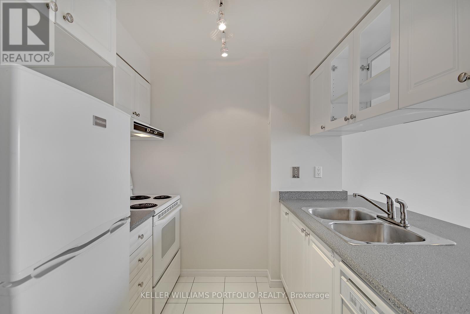 1401 - 887 Bay Street, Toronto, Ontario  M5S 3K4 - Photo 8 - C12125857