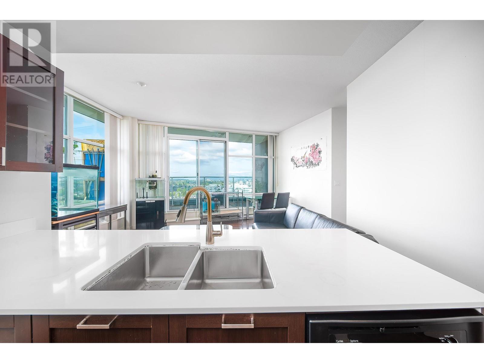 2207 4815 Eldorado Mews, Vancouver, British Columbia  V5R 0B2 - Photo 11 - R2998273