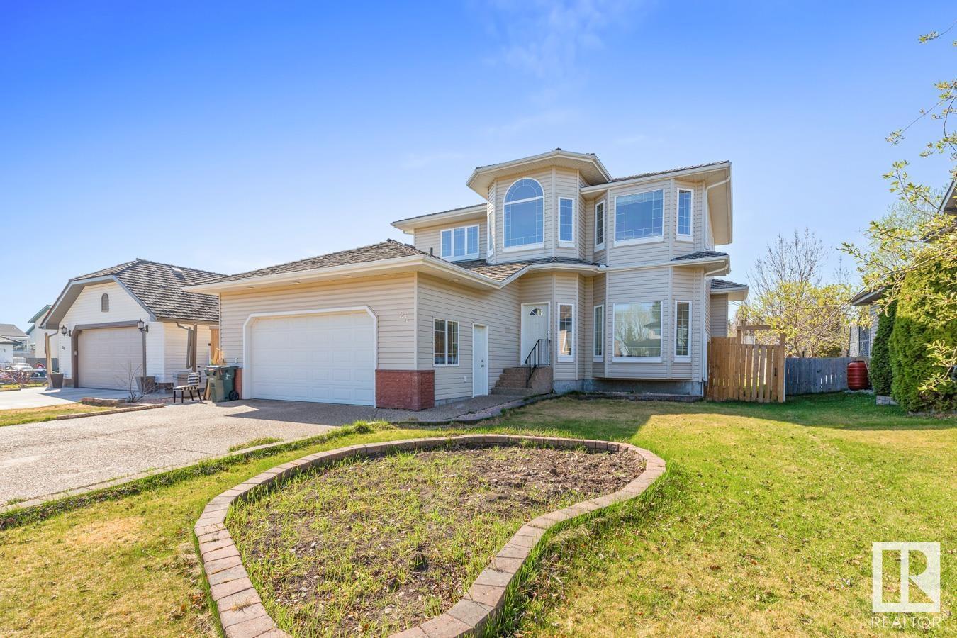 Property at 24 AUGUSTA FAIRWAY CR image 3