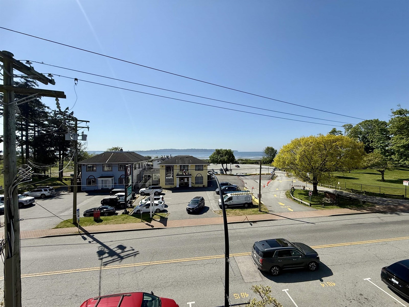 311 15777 Marine Drive, White Rock, British Columbia  V4B 1E5 - Photo 1 - R2998055