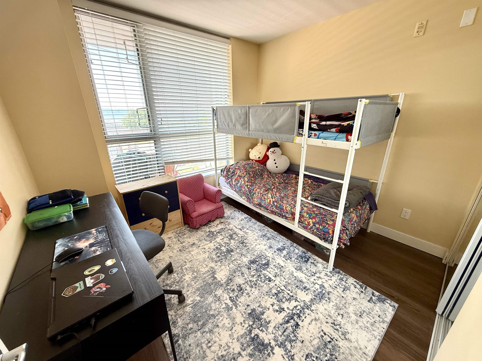 311 15777 Marine Drive, White Rock, British Columbia  V4B 1E5 - Photo 8 - R2998055