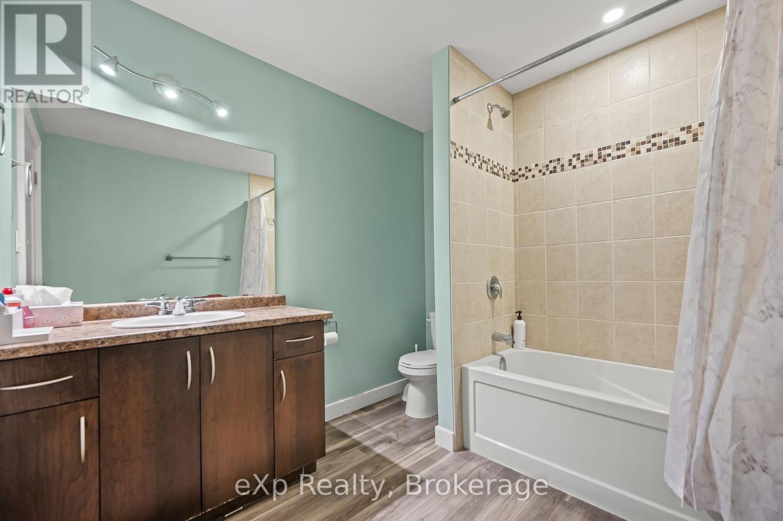 51 College Avenue W, Guelph, Ontario  N1G 1R8 - Photo 10 - X12112317