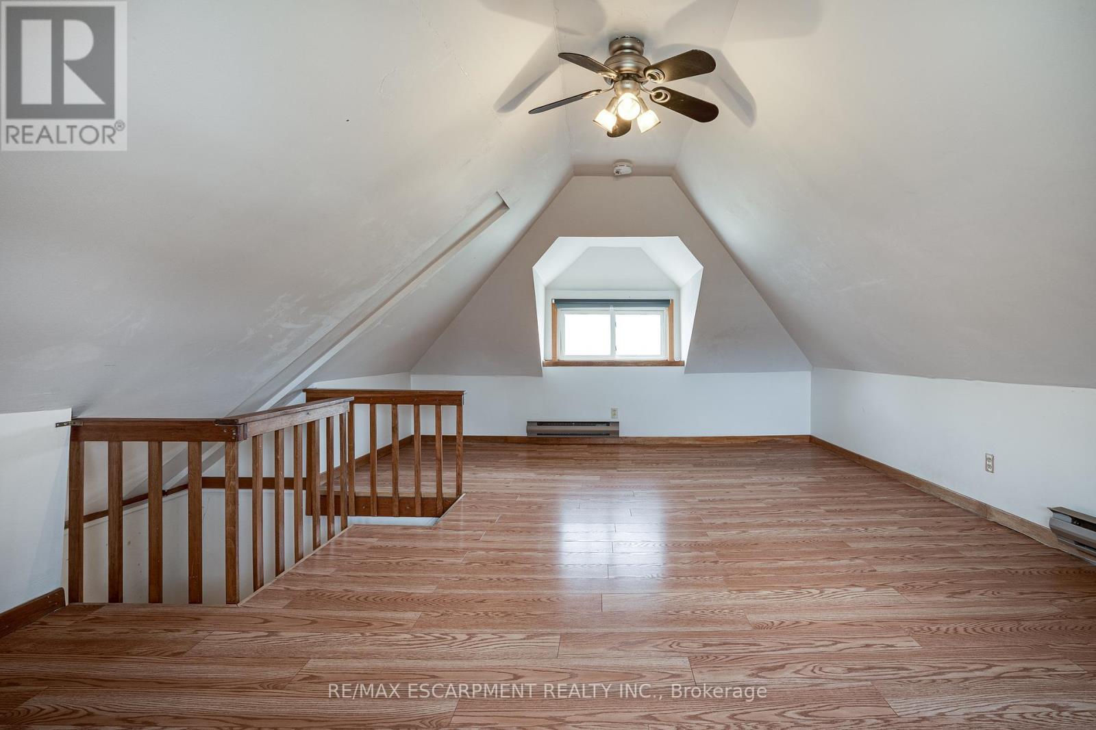 64 South Oval Street, Hamilton, Ontario  L8S 1P8 - Photo 32 - X12125871