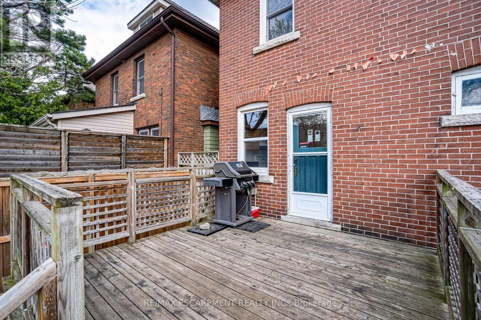 64 South Oval Street, Hamilton, Ontario  L8S 1P8 - Photo 38 - X12125871