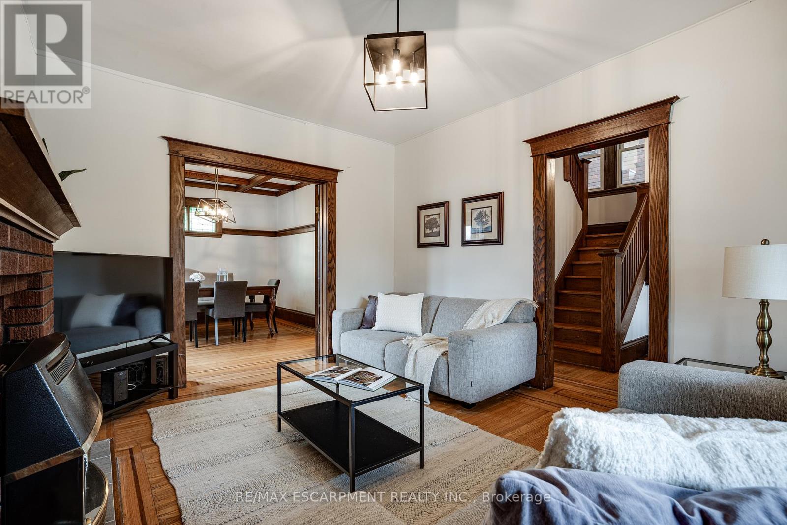 64 South Oval Street, Hamilton, Ontario  L8S 1P8 - Photo 9 - X12125871