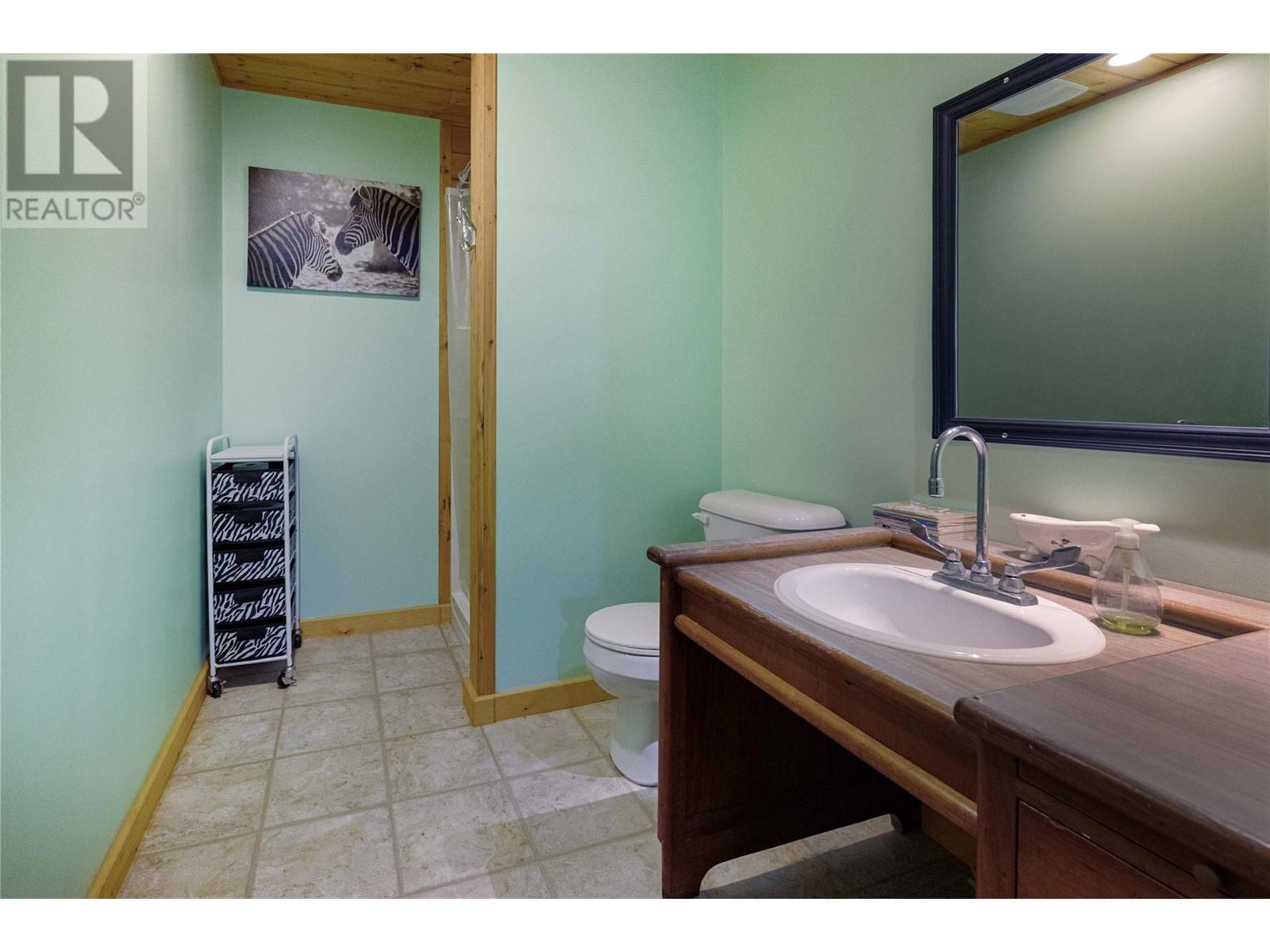 102 Gibson Road, Lumby, British Columbia  V0E 2G1 - Photo 16 - 10346384