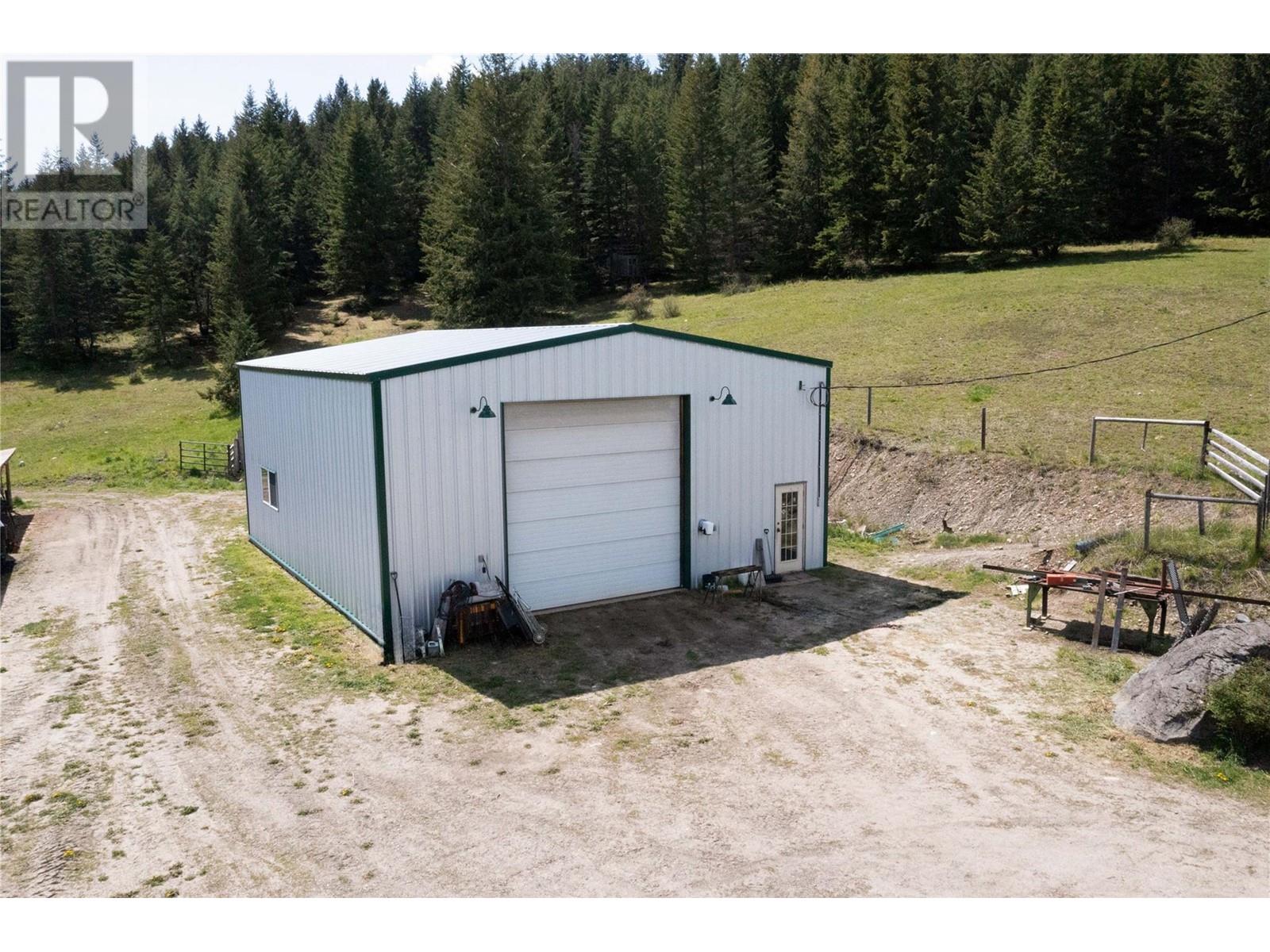 102 Gibson Road, Lumby, British Columbia  V0E 2G1 - Photo 25 - 10346384
