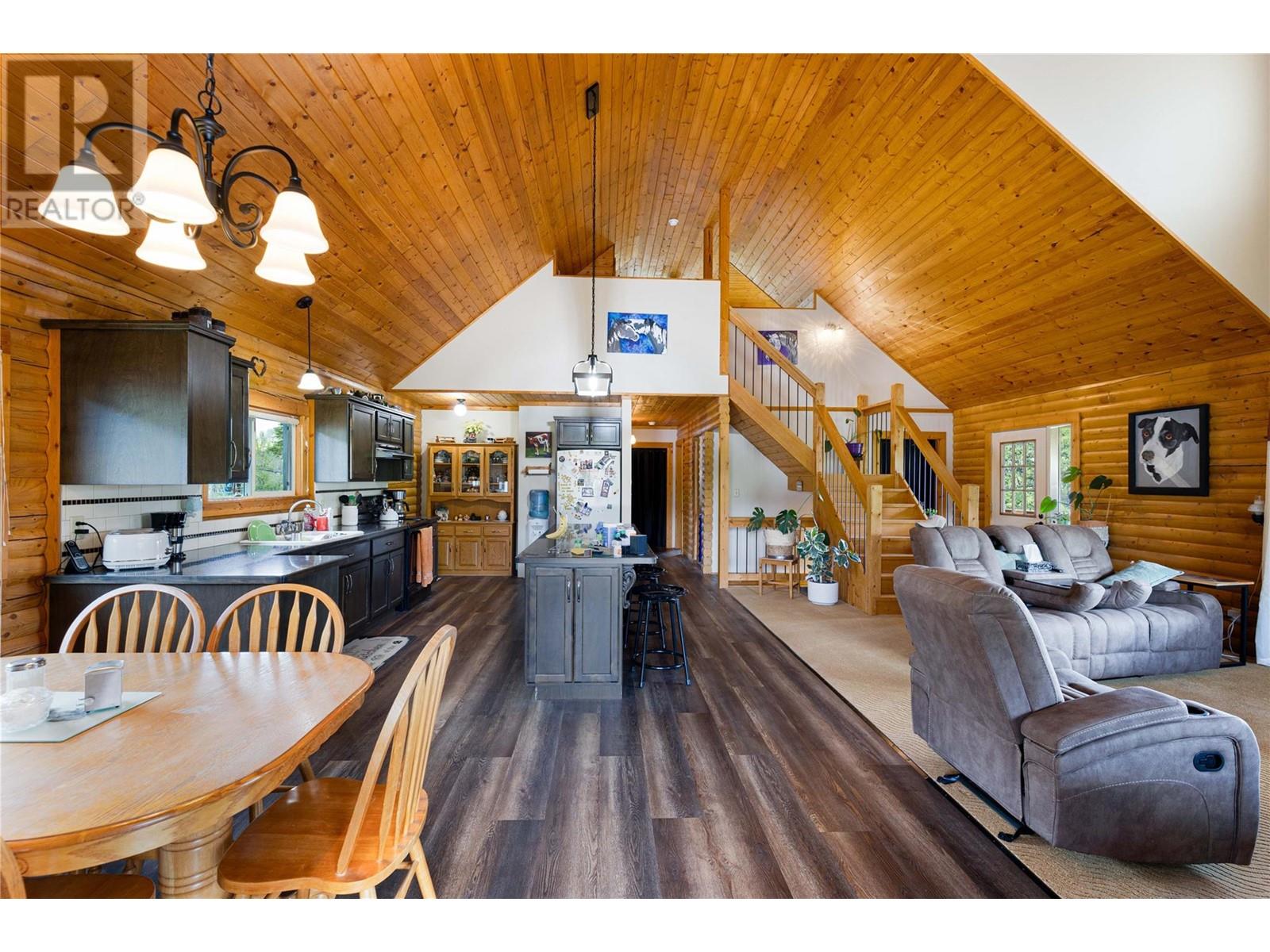 102 Gibson Road, Lumby, British Columbia  V0E 2G1 - Photo 4 - 10346384