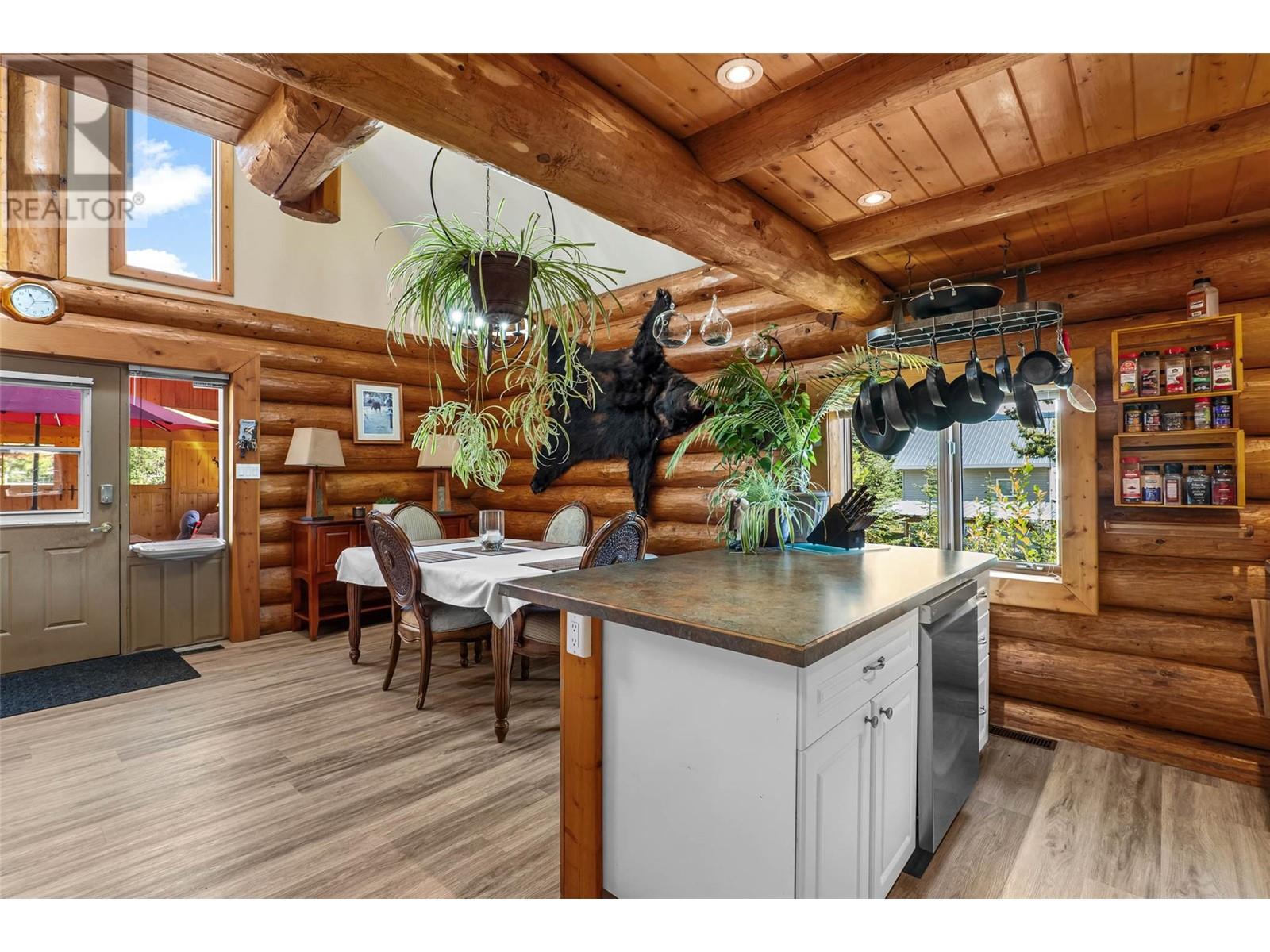 4761 Atwater Road, Logan Lake, British Columbia  V0K 1W0 - Photo 3 - 10346377