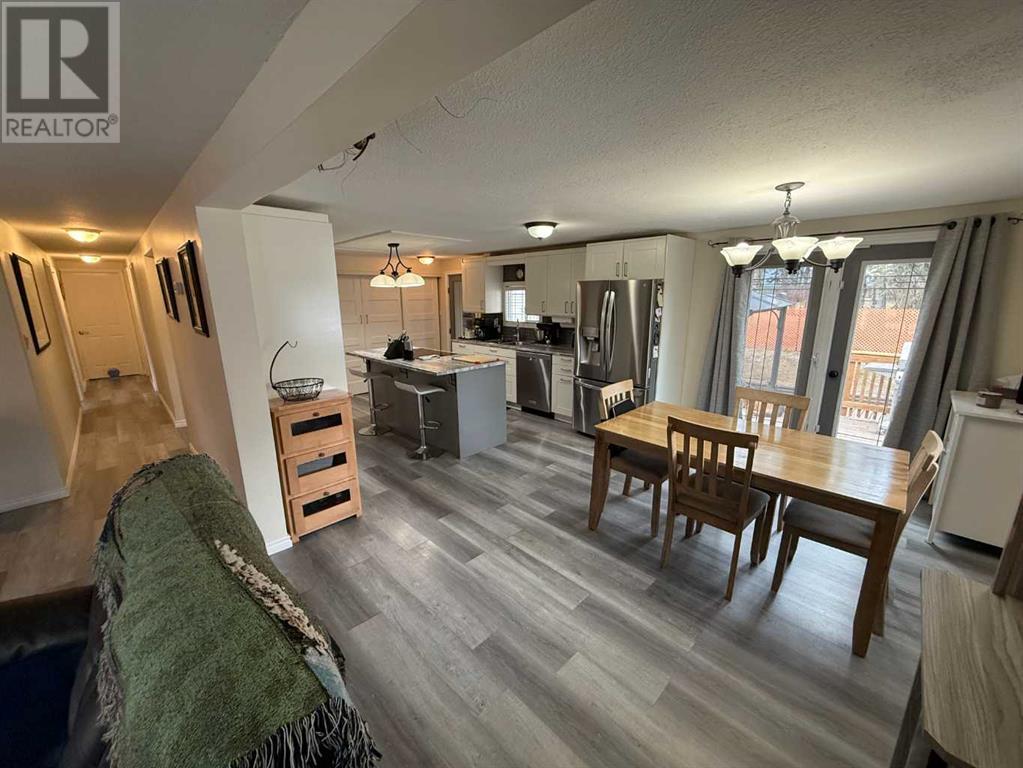 253, 133 Jarvis Street, Hinton, Alberta  T7V 1R6 - Photo 2 - A2215230