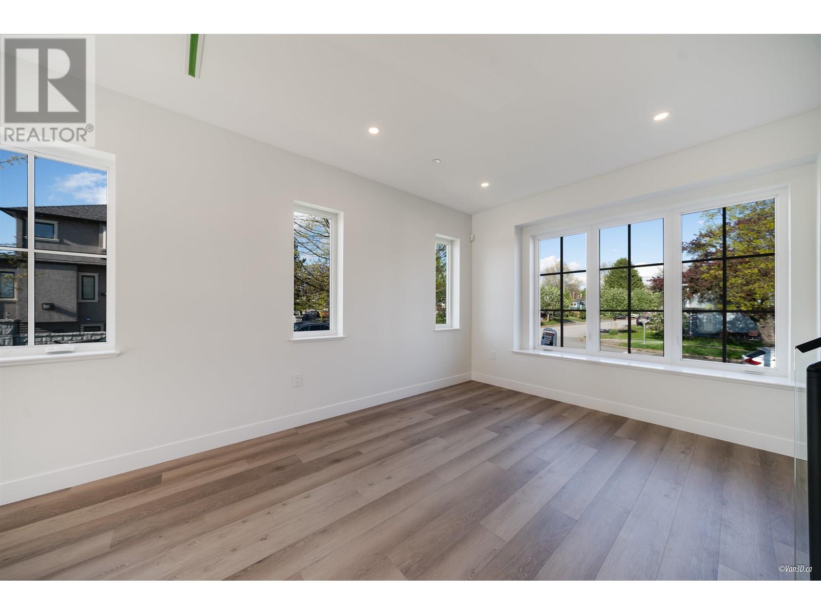 6709 Fleming Street, Vancouver, British Columbia  V5P 3H4 - Photo 10 - R2997126