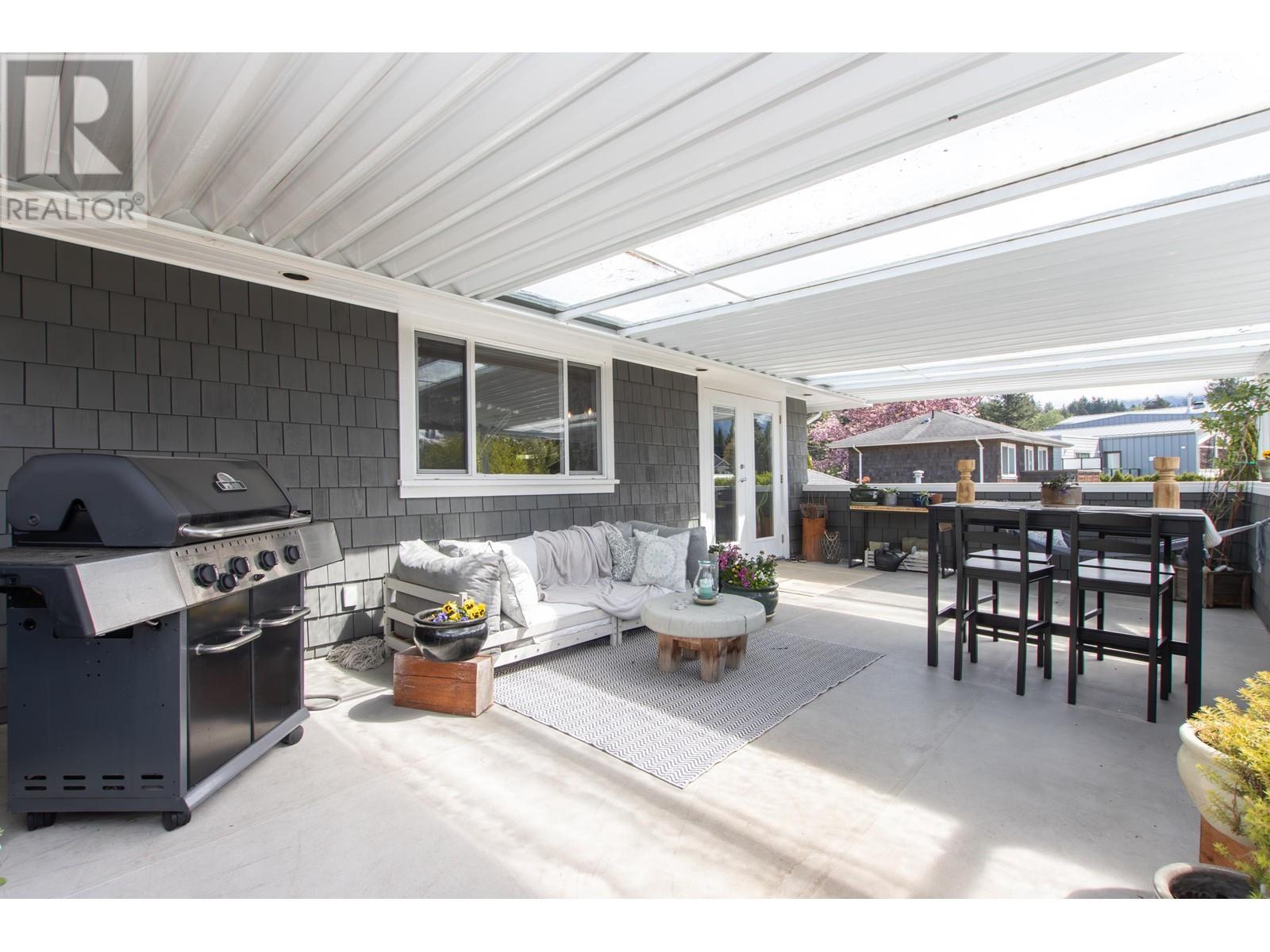 40363 Garibaldi Way, Squamish, British Columbia  V0N 1T0 - Photo 8 - R2997997