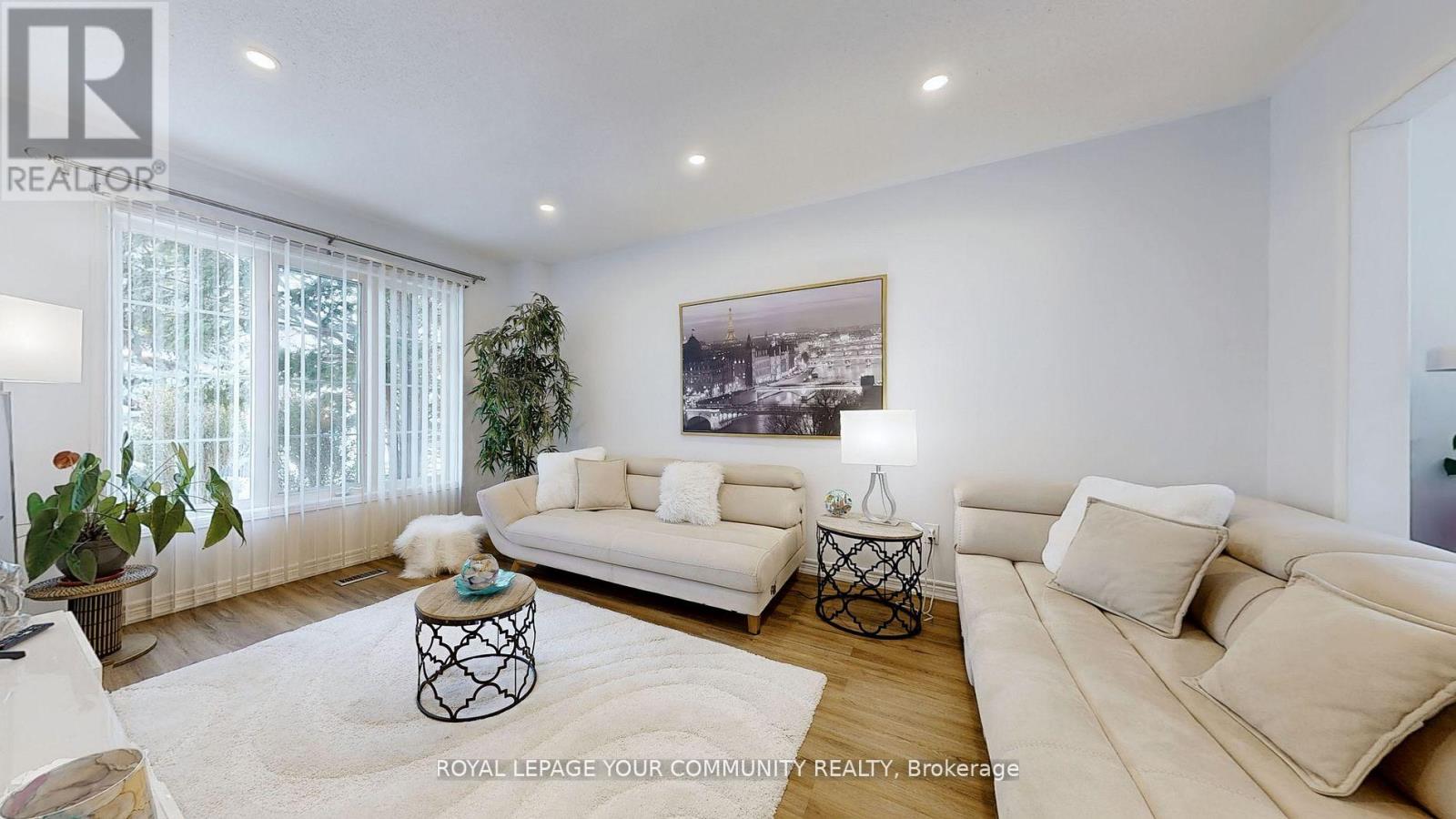 175 Rhodes Circle, Newmarket, Ontario  L3X 1V3 - Photo 8 - N12034266