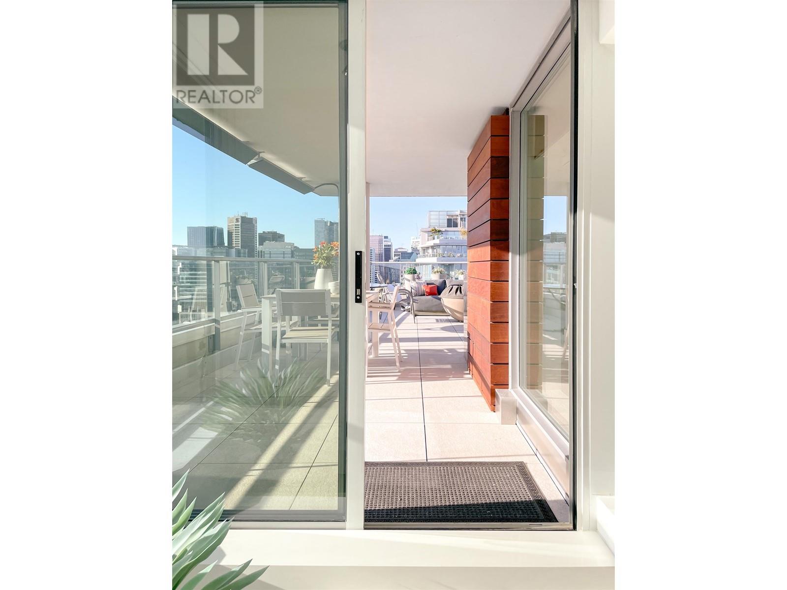 3703 689 Abbott Street, Vancouver, British Columbia  V6B 0J2 - Photo 28 - R2998404