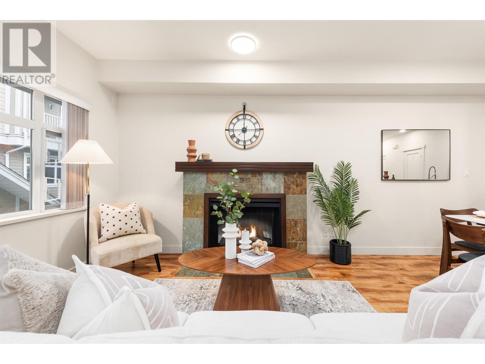 137 7388 MACPHERSON AVENUE, Burnaby, British Columbia