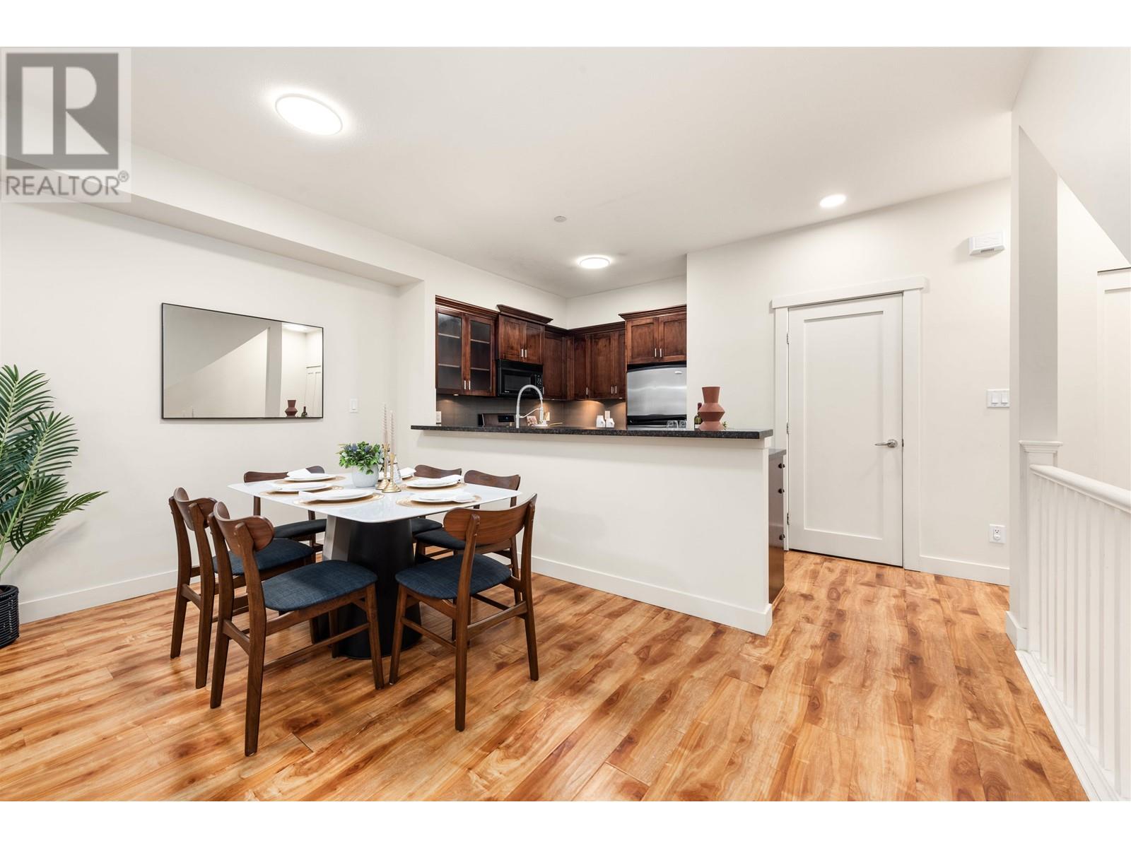137 7388 Macpherson Avenue, Burnaby, British Columbia  V5J 0A1 - Photo 3 - R2998420