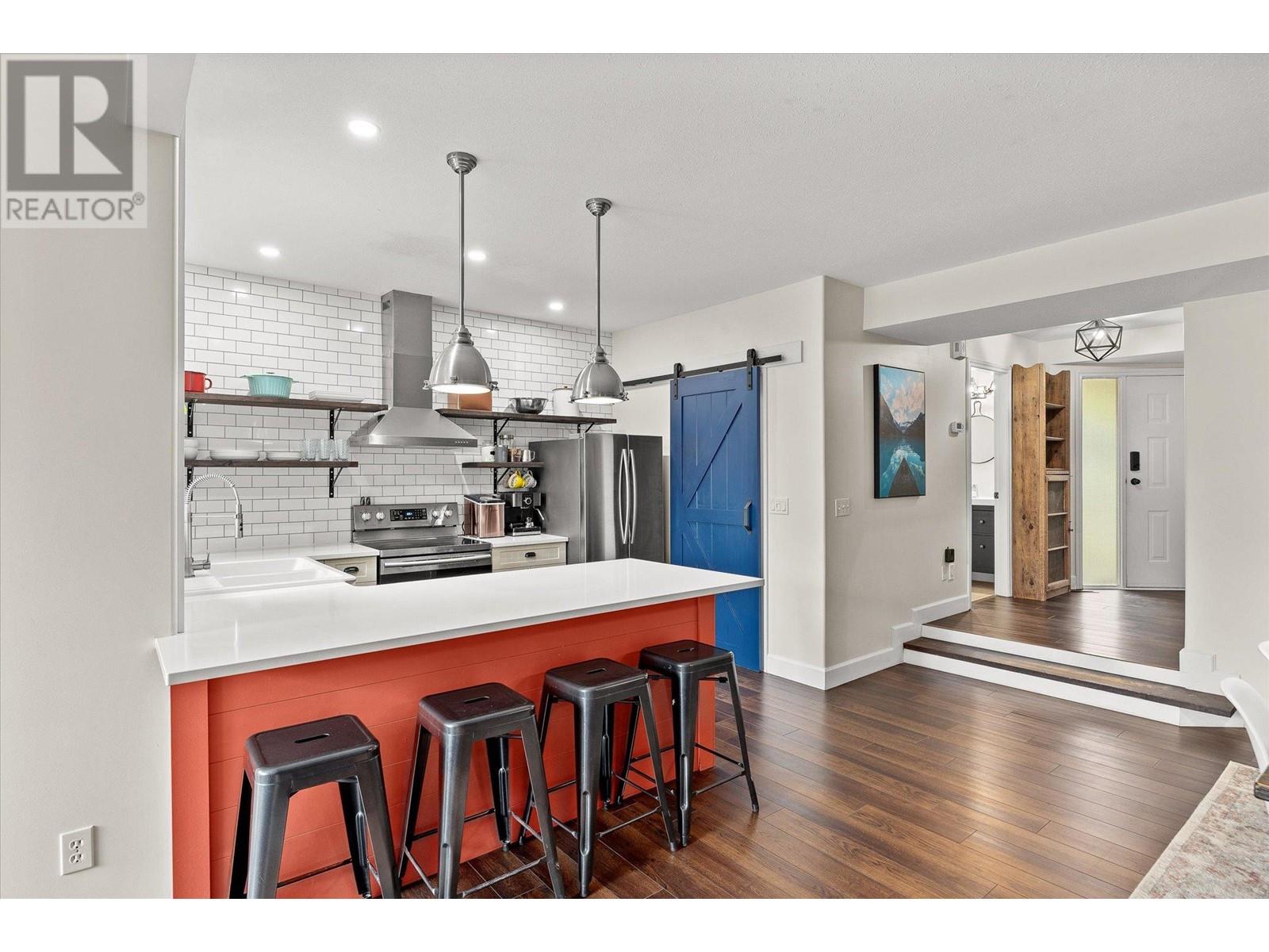 Property at 316 Whitman Road Unit# 26 image 2