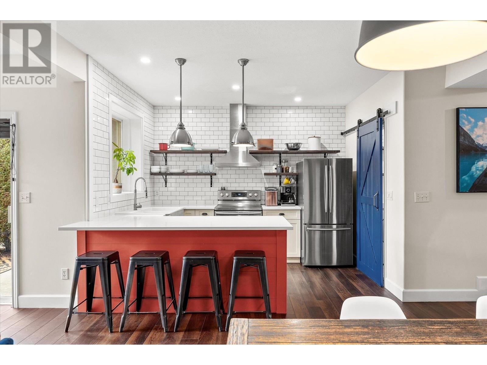 Property at 316 Whitman Road Unit# 26 image 3