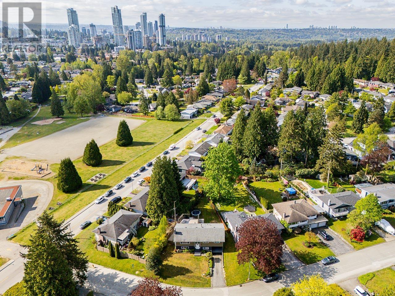 545 Garrow Drive, Port Moody, British Columbia  V3H 1H6 - Photo 39 - R2998462