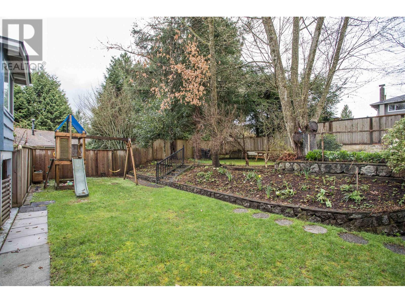 1671 Mountain Highway, North Vancouver, British Columbia  V7J 2M6 - Photo 22 - R2998464