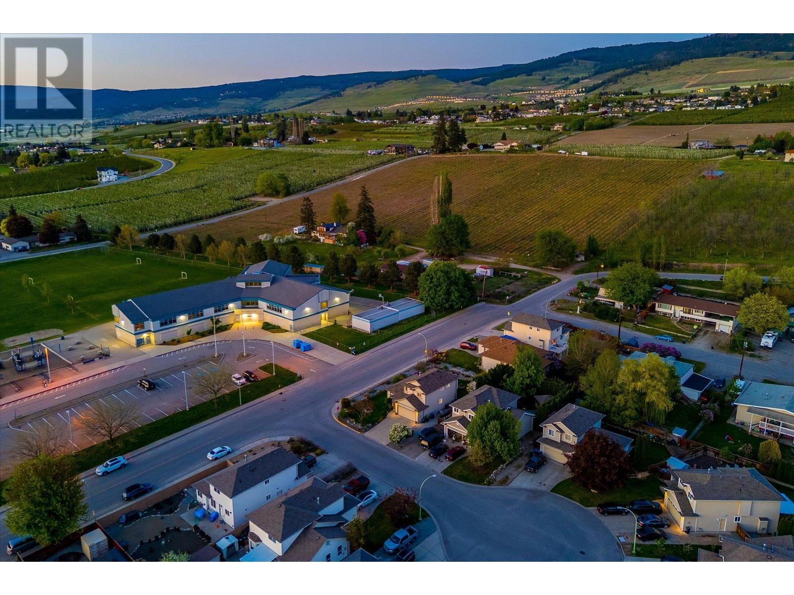 737 Stoltz Court, Kelowna, British Columbia  V1X 7X7 - Photo 62 - 10345931