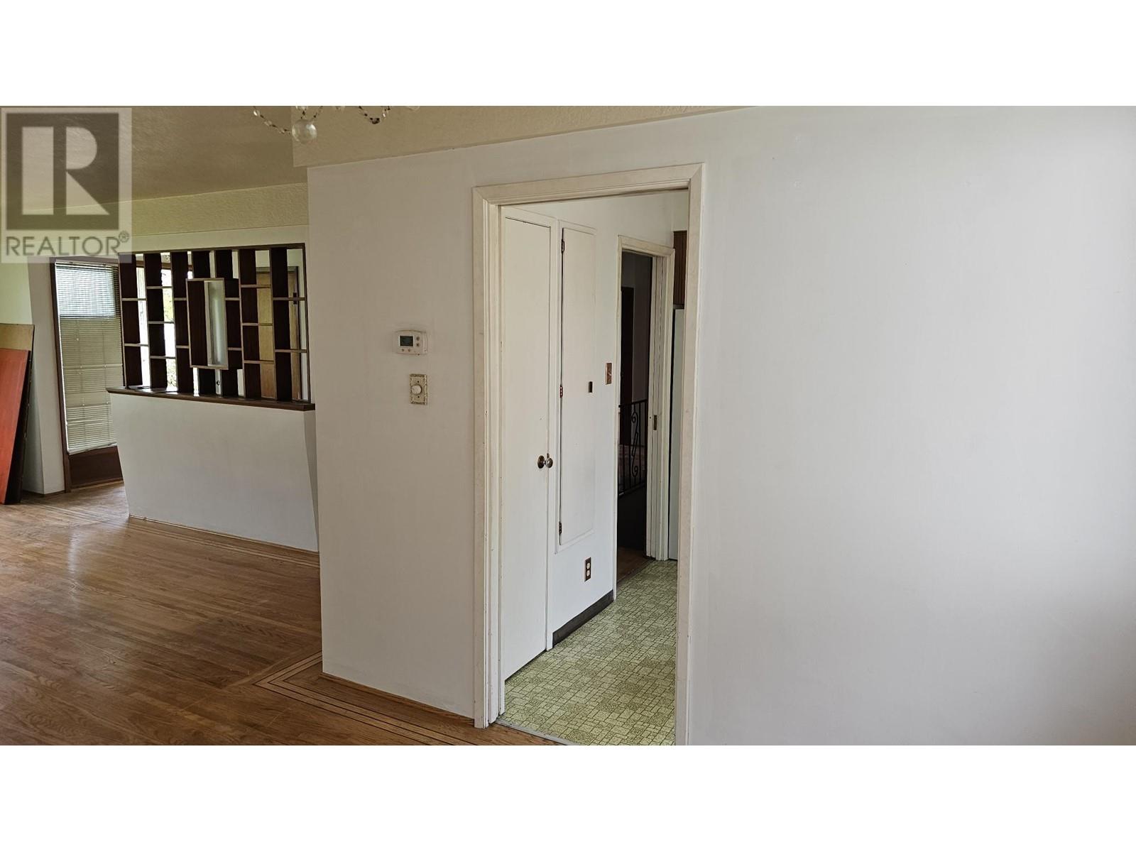 698 Danville Court, Coquitlam, British Columbia  V3J 3H9 - Photo 10 - R2991052