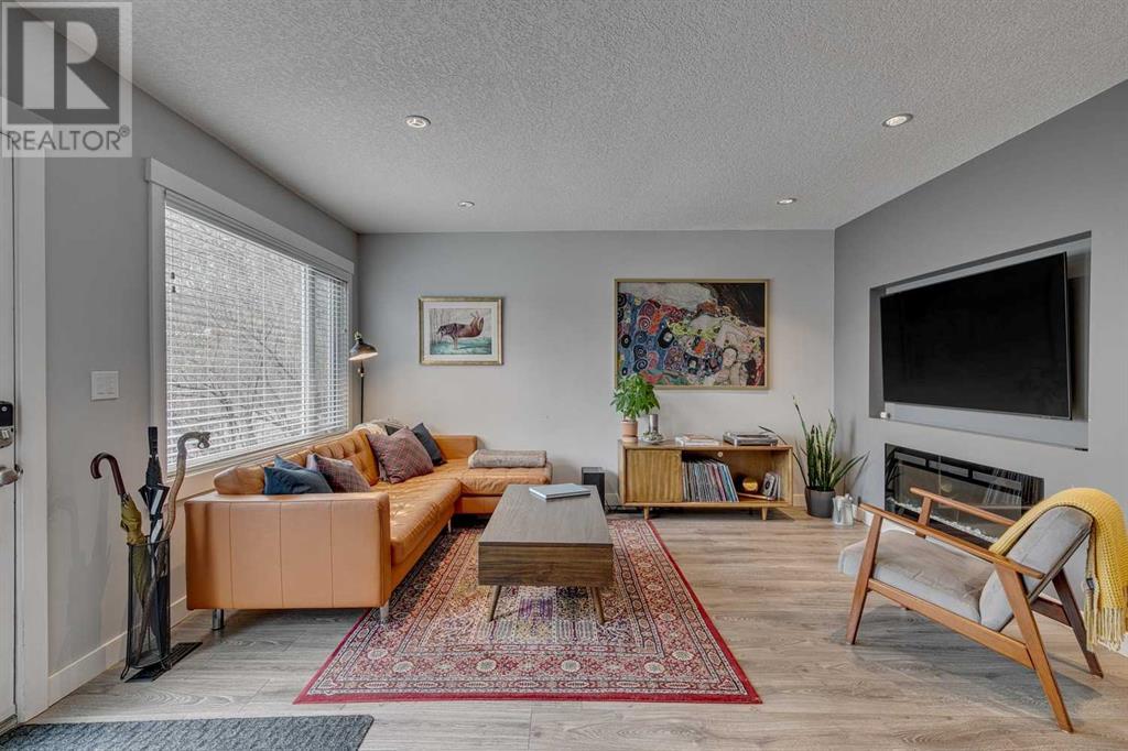 Property at 1746 35 Avenue SW image 4