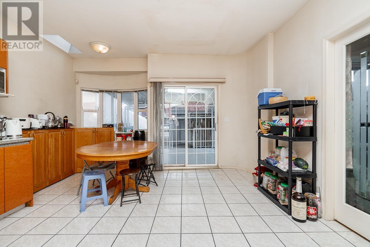 3288 School Avenue, Vancouver, British Columbia  V5R 5N5 - Photo 13 - R2997924