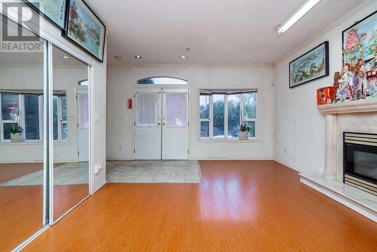 3288 School Avenue, Vancouver, British Columbia  V5R 5N5 - Photo 4 - R2997924