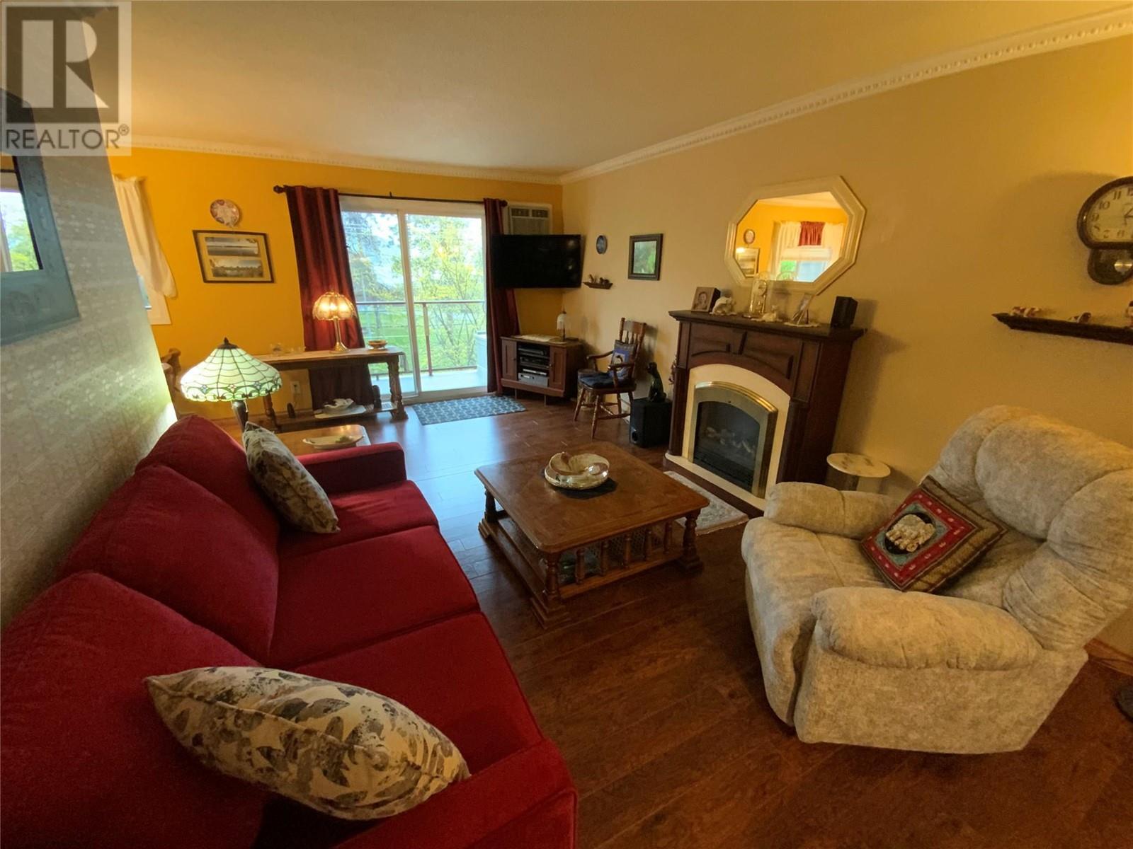 110 Skaha Place Unit# 401, Penticton, British Columbia  V2A 7L1 - Photo 5 - 10346270