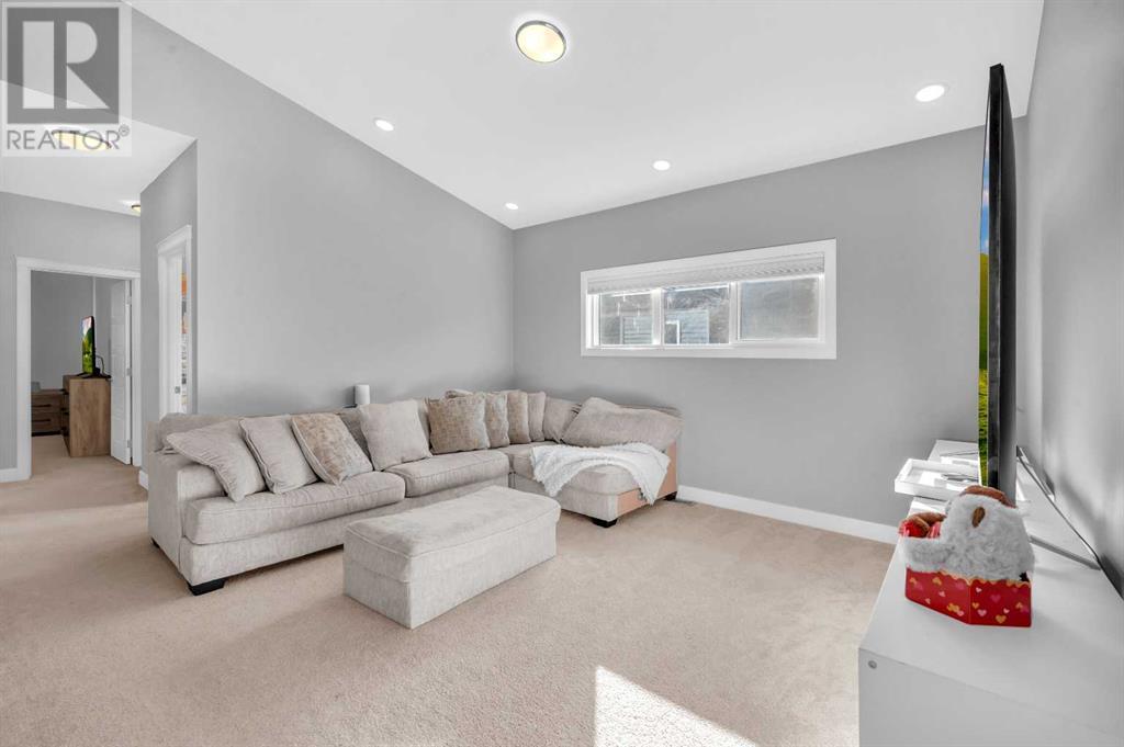 908 Midtown Avenue Sw, Airdrie, Alberta  T4B 4V8 - Photo 20 - A2205589