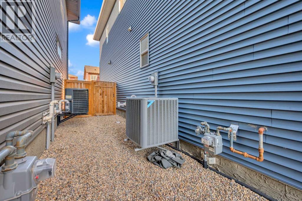 908 Midtown Avenue Sw, Airdrie, Alberta  T4B 4V8 - Photo 35 - A2205589