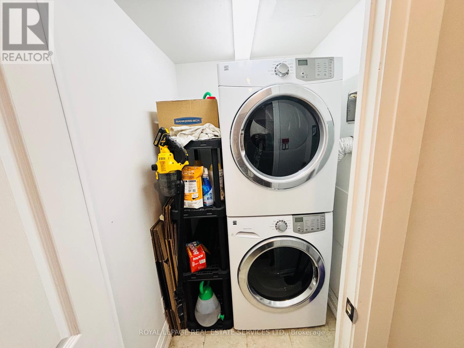 909 - 1 Aberfoyle Crescent, Toronto, Ontario  M8X 2X8 - Photo 17 - W12125147