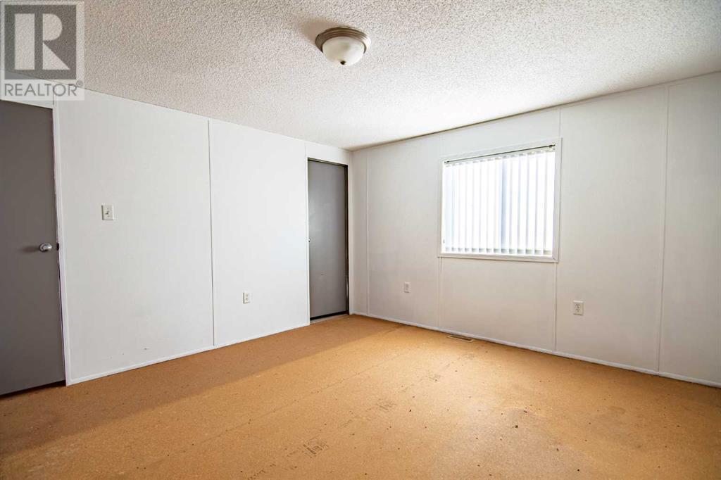544 Queen Street, Elnora, Alberta  T0M 0Y0 - Photo 19 - A2214401