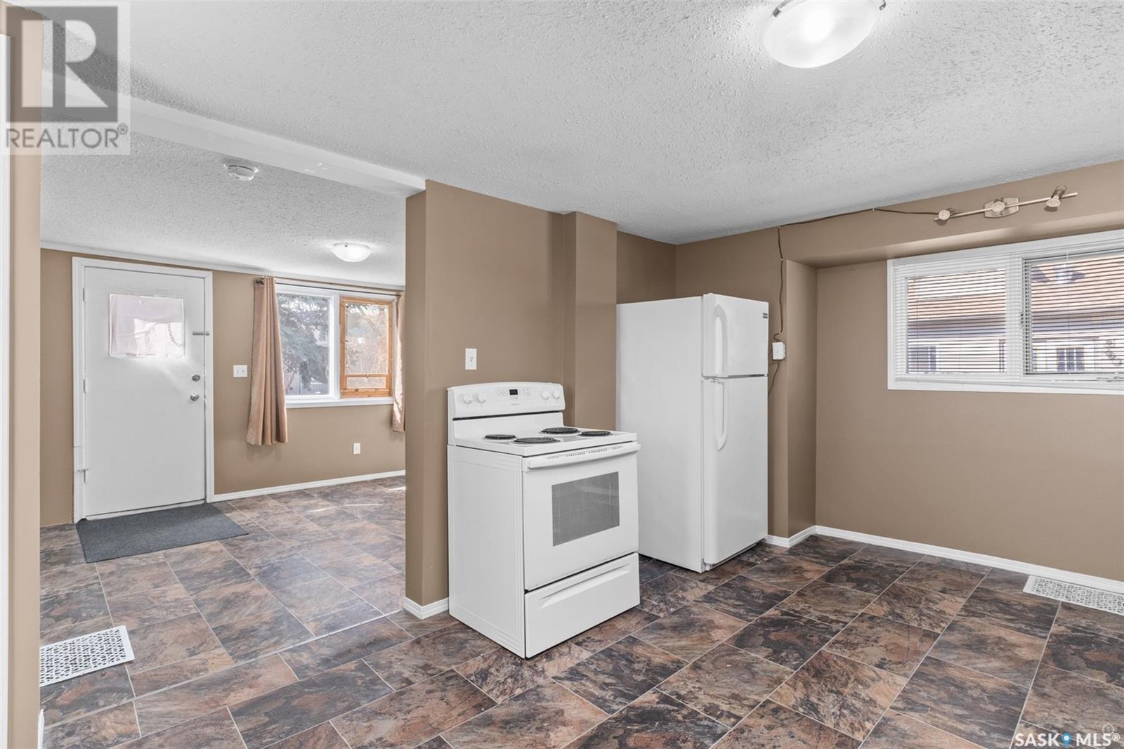 426 10th Street E, Prince Albert, Saskatchewan  S6V 0Z4 - Photo 10 - SK004711