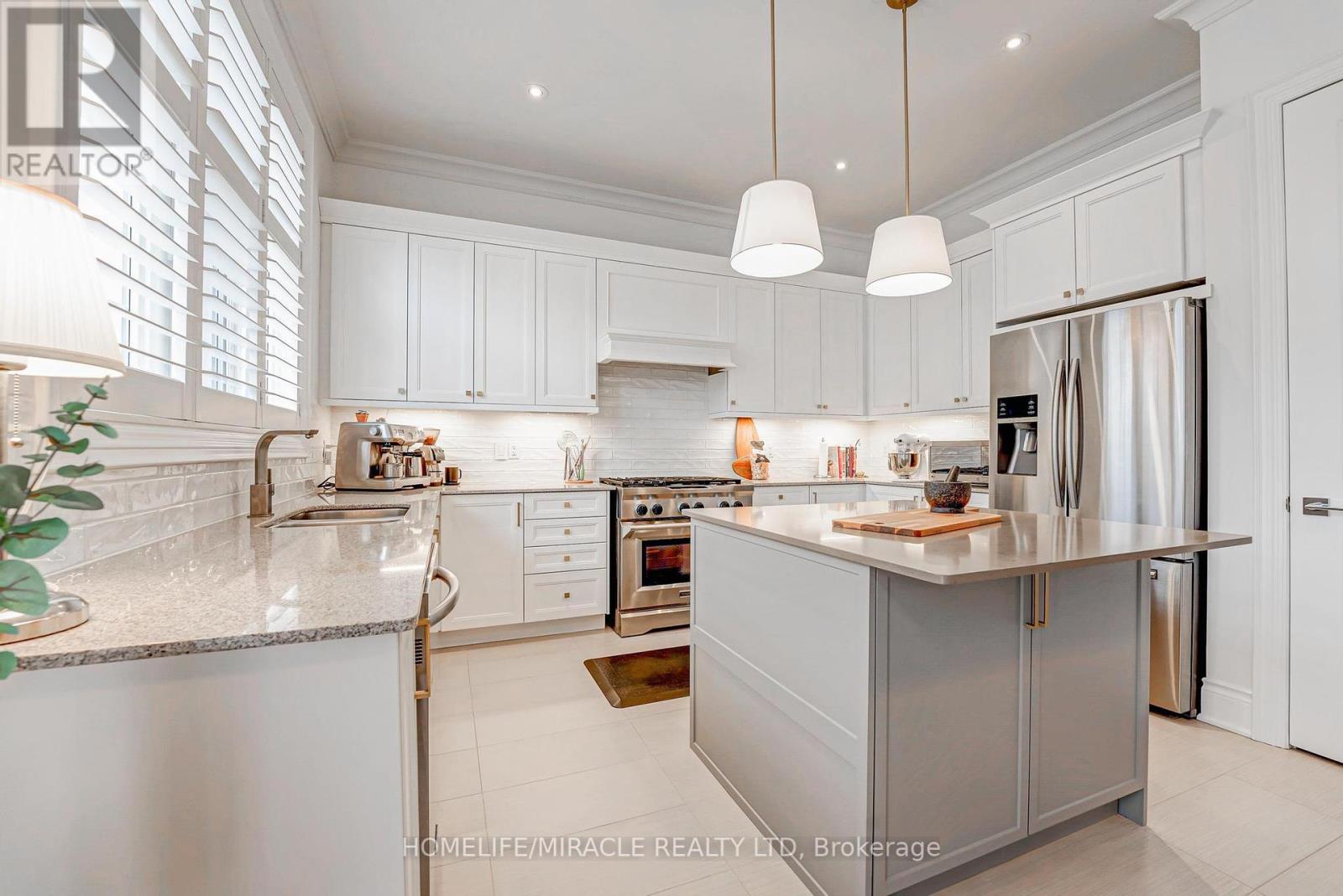 2 Stanton Avenue, Vaughan, Ontario  L4H 0V3 - Photo 18 - N12125913