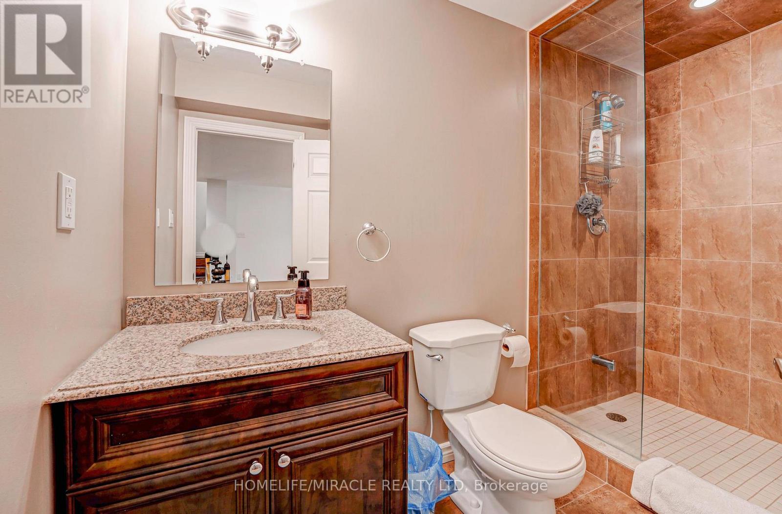 2 Stanton Avenue, Vaughan, Ontario  L4H 0V3 - Photo 38 - N12125913