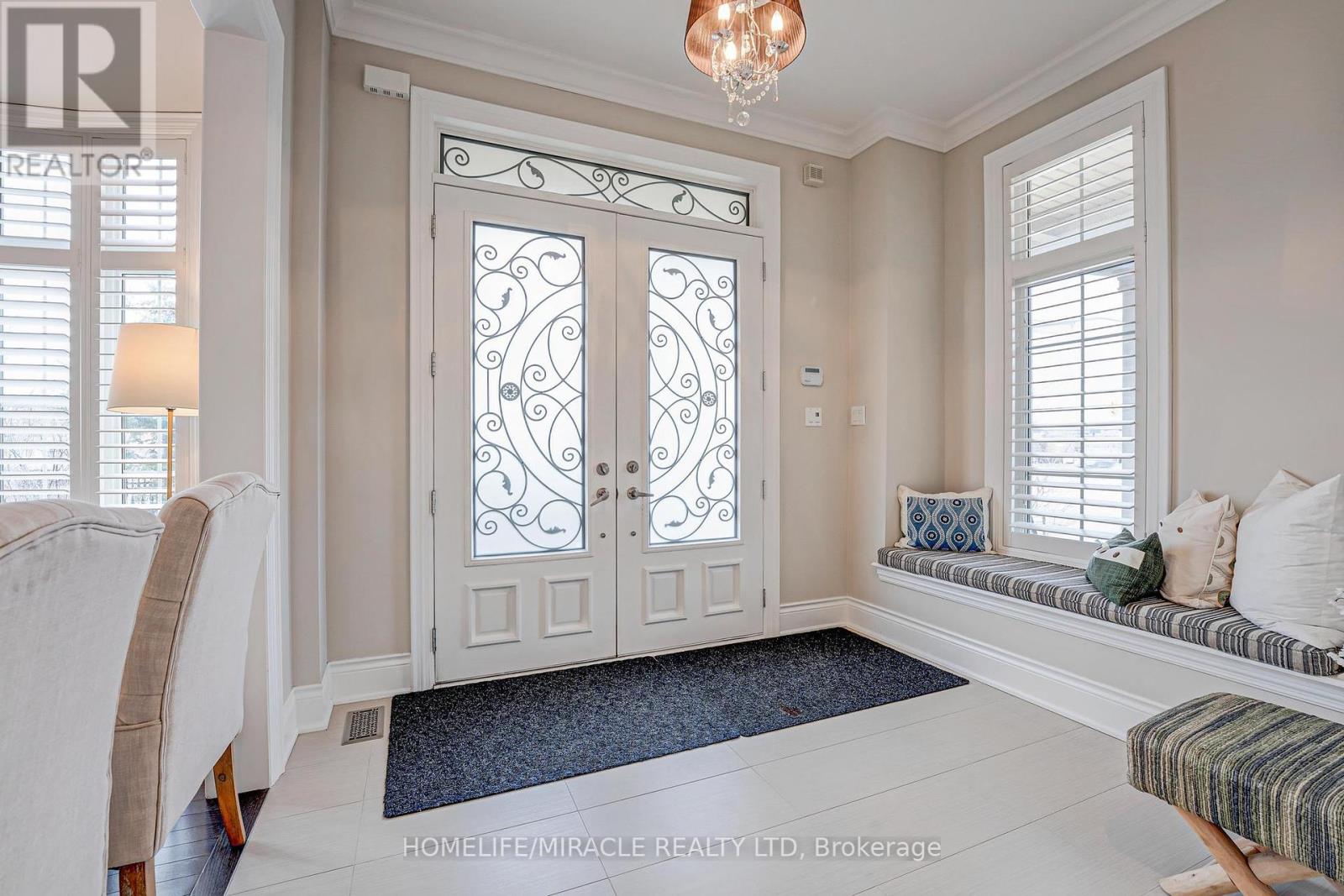 2 Stanton Avenue, Vaughan, Ontario  L4H 0V3 - Photo 4 - N12125913